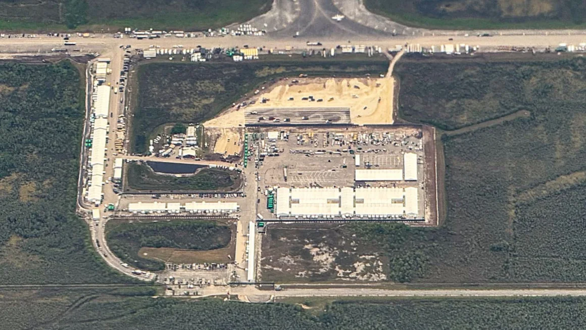 alligator-alcatraz-20250801215212111