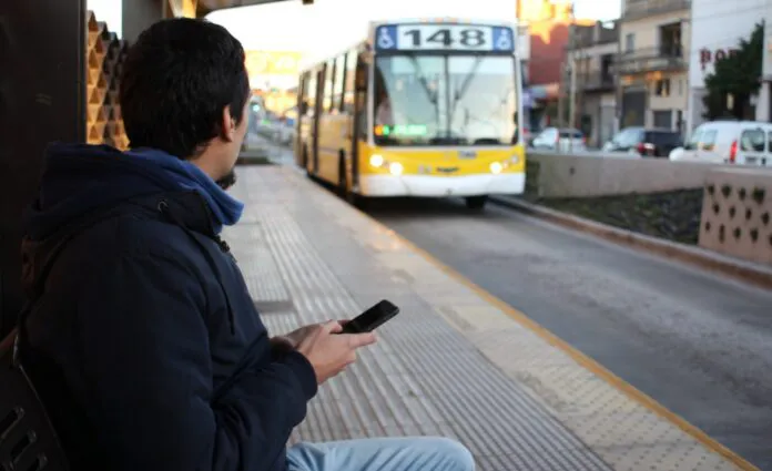 colectivo-696x425