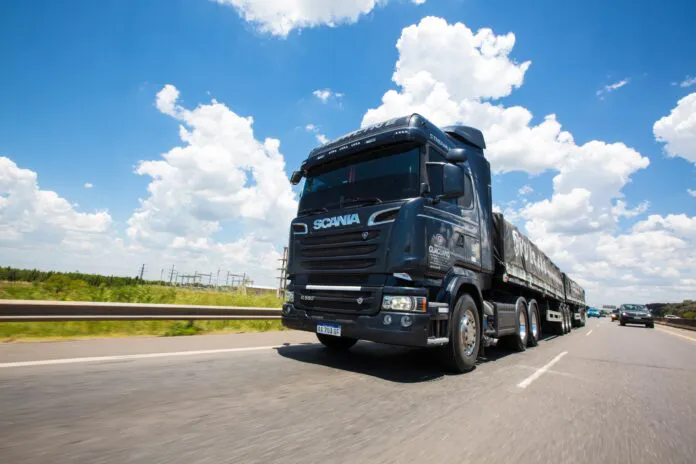 camiones-bitrenes-696x464