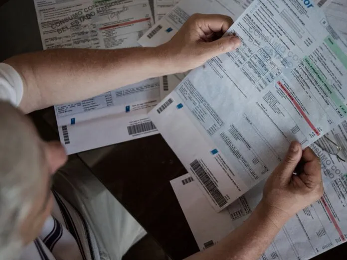 Tarifas-de-gas-y-luz-696x522