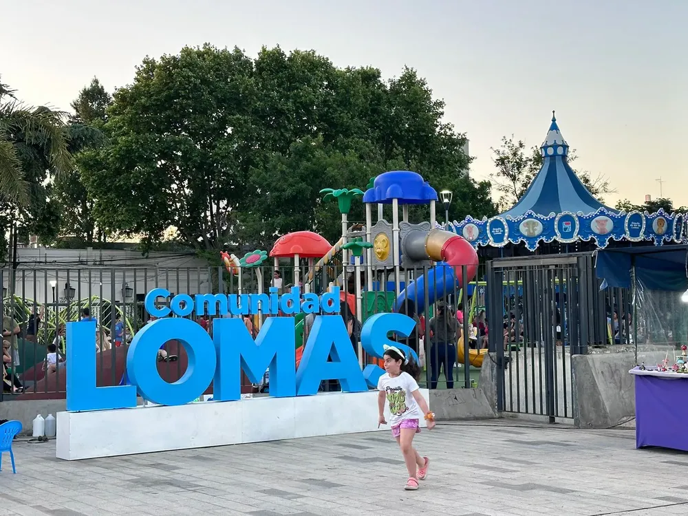 355288b5-bf06-4d4a-991a-f028e5bbc25f