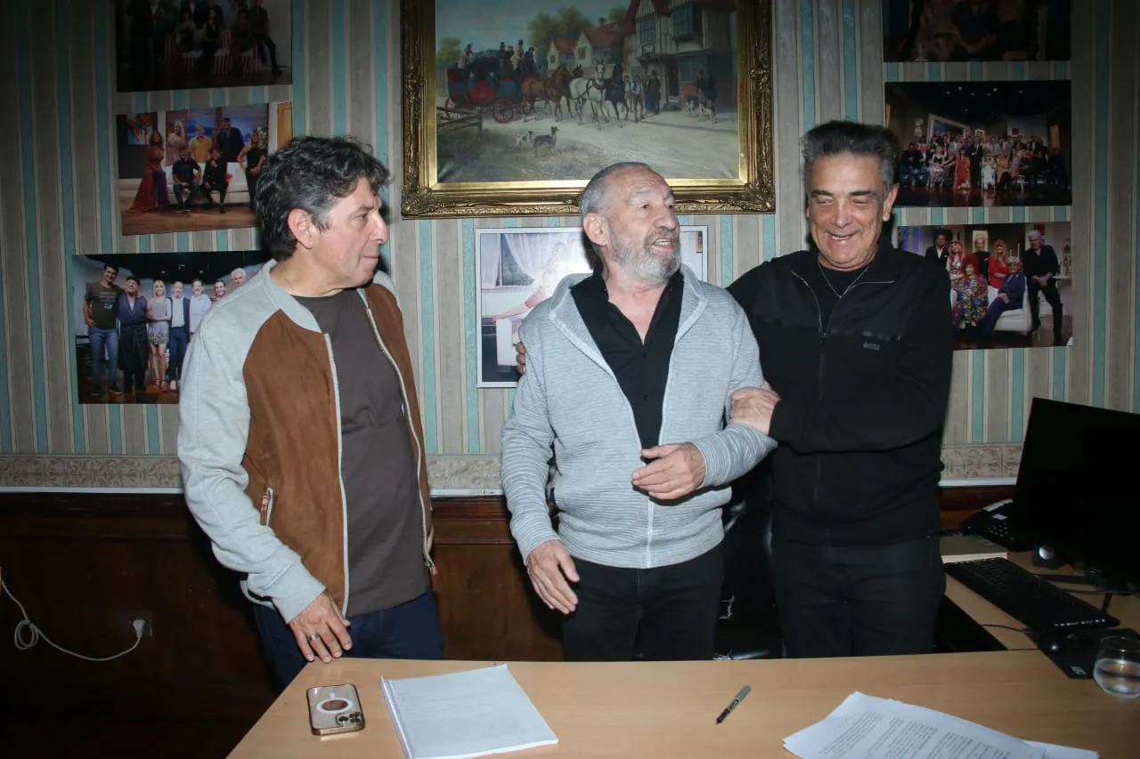 26aba7ed-f83f-448f-944a-b113077d2508