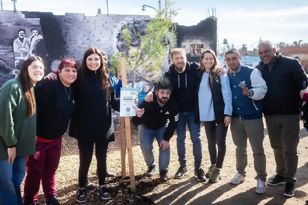 64e7bc8f-a35e-40b4-b8a2-ad462c5953ee