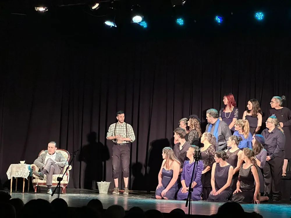 f2e5d8f9-ad0e-4526-8cd7-f793701f2e42