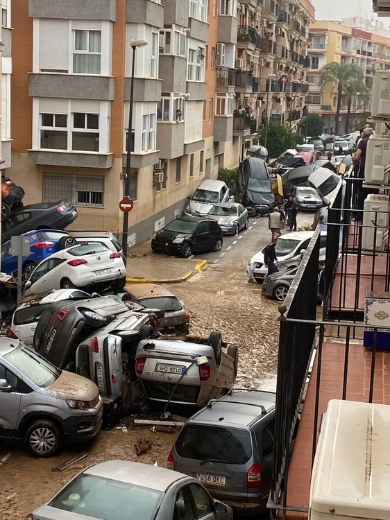 465140278_988255093342913_2345951542233294627_n