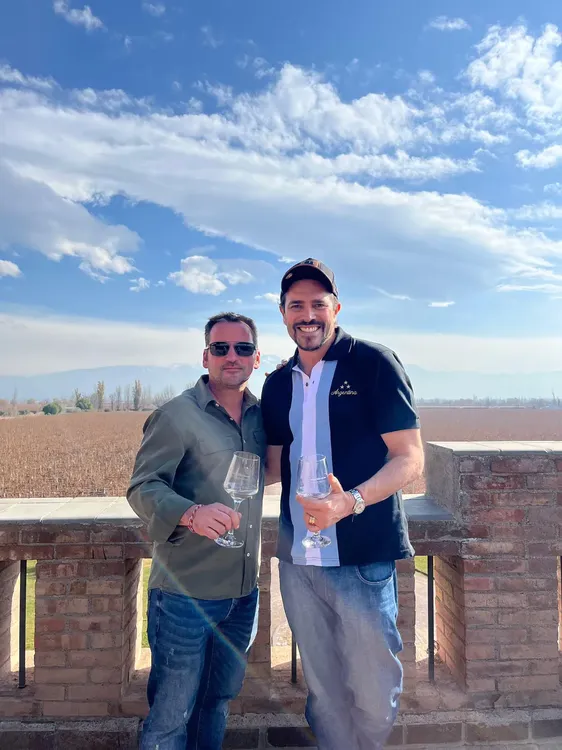 b4ad3613-ad49-4f75-8f8d-3ed5830027e7