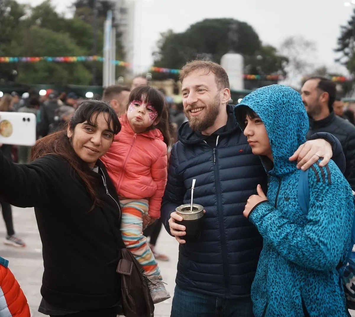 6f5b7841-d6f6-4174-9295-a7ab4819e7fa