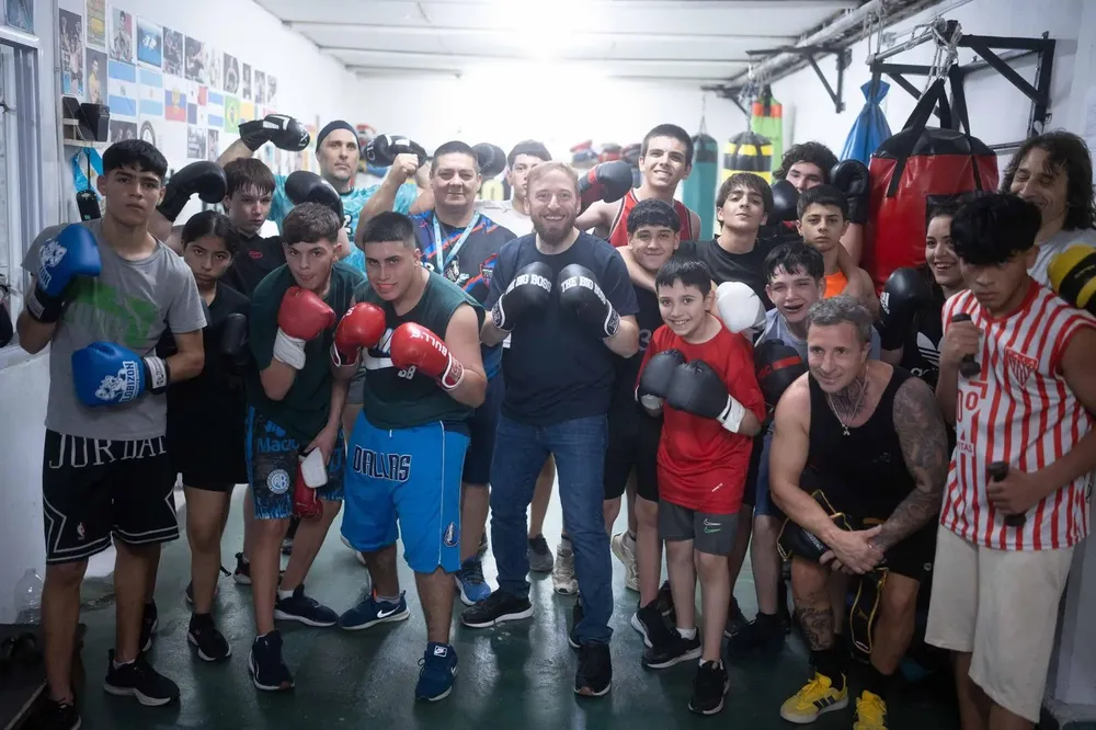 1b92500f-c728-46b9-90d8-d3898151f3fd