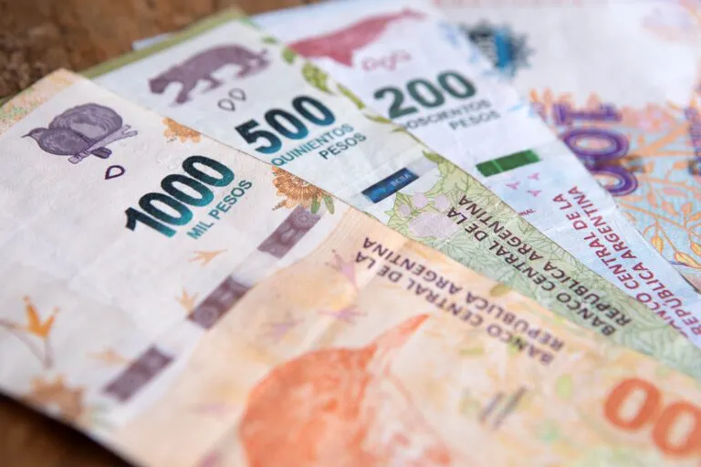 pesos-768x512
