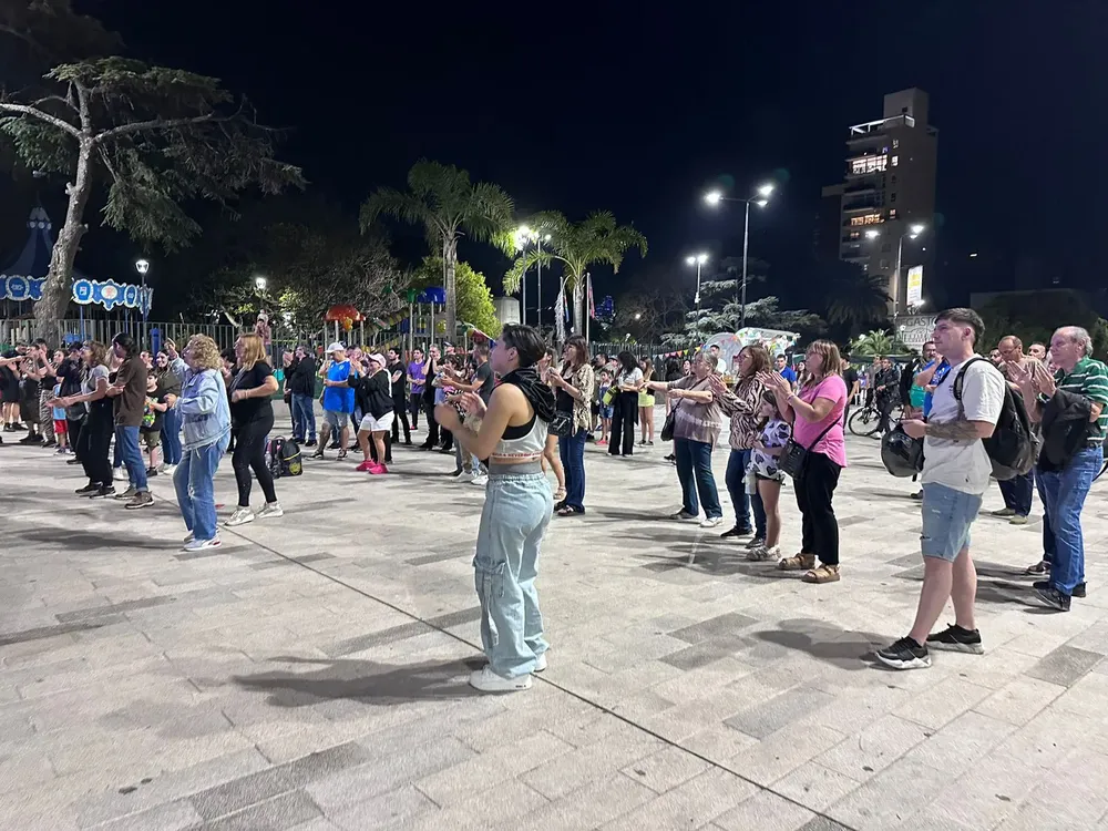 6a37785f-46e8-48d3-88cd-21a354eb9cc3