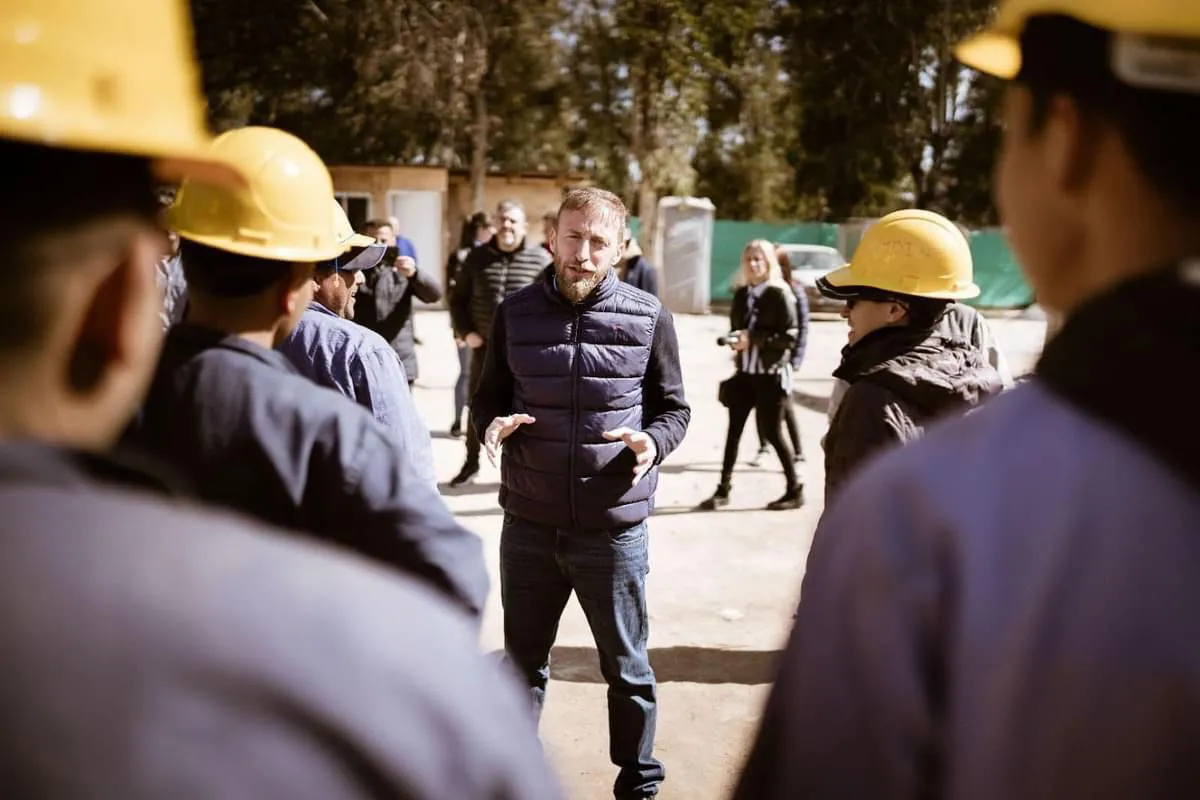 4aa57a8d-cb45-41eb-9180-3f2f34320ff0