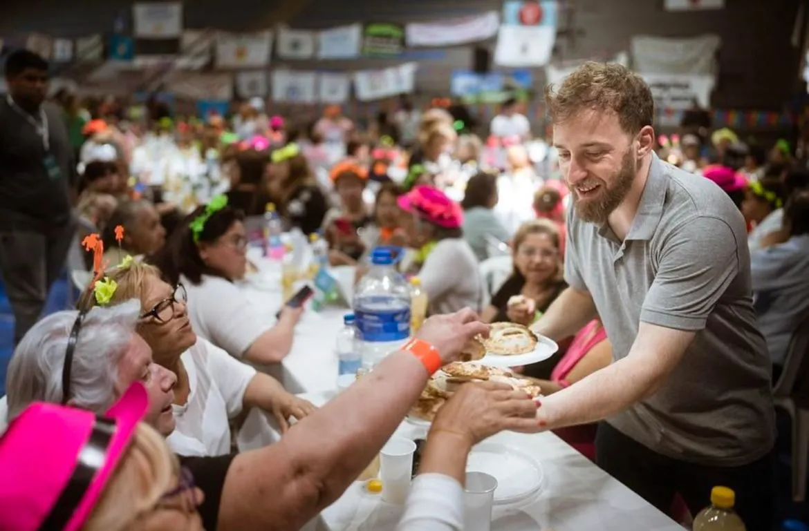 ec635e54-361d-43dd-9354-b28ae6953890