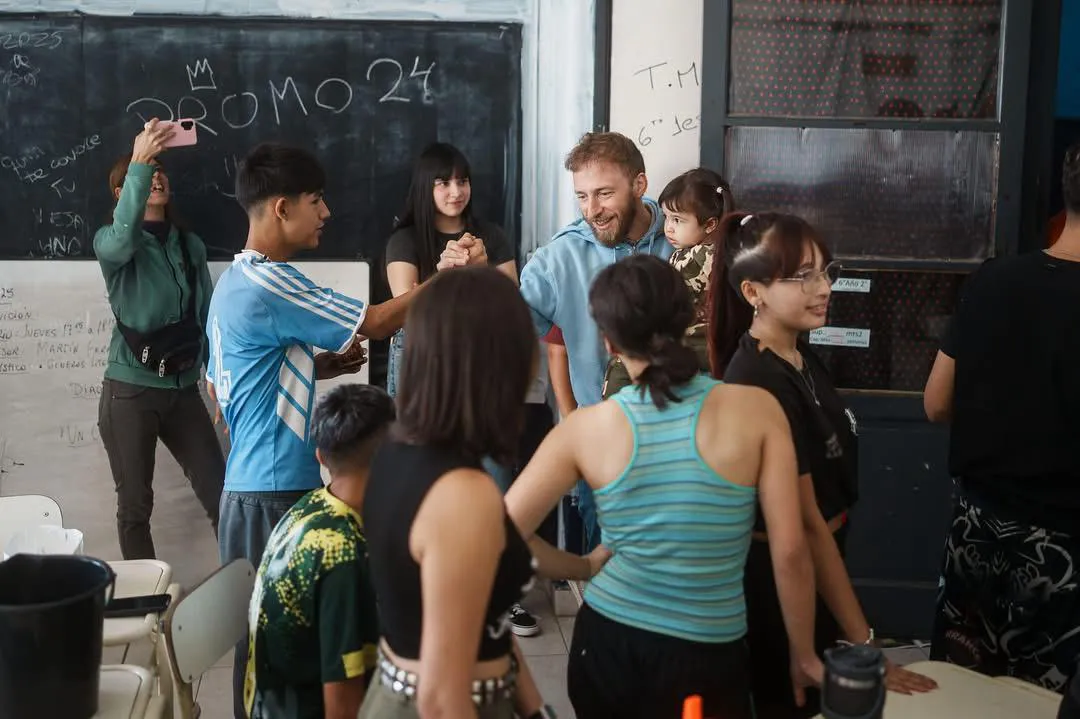 37213949-c2bc-4dbf-89e2-75bab2ded752